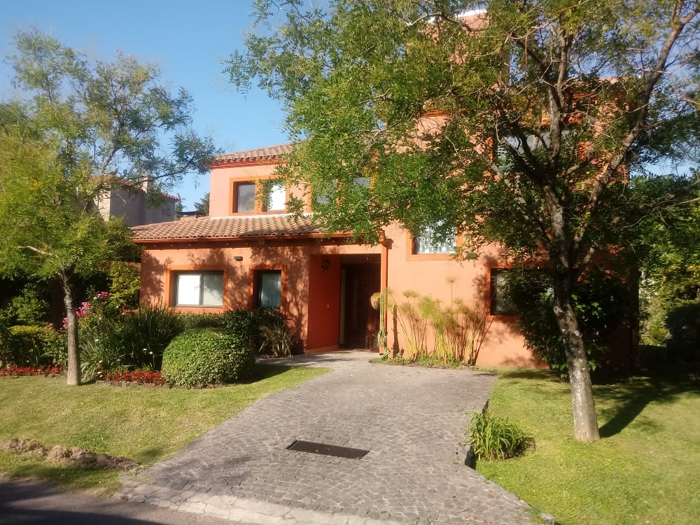 Casa Pilar